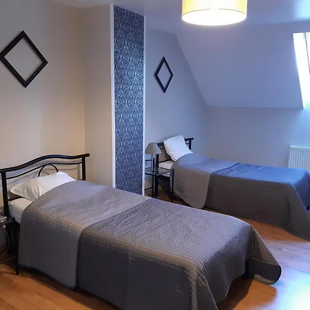 Casa de Férias Maison Spacieuse Pres Monts De Flandre - 14 Pers. - Fr-1-510-267